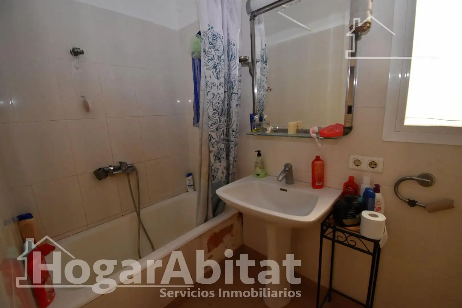 Baño de Piso en venta en Alzira con Aire acondicionado, Trastero y Balcón