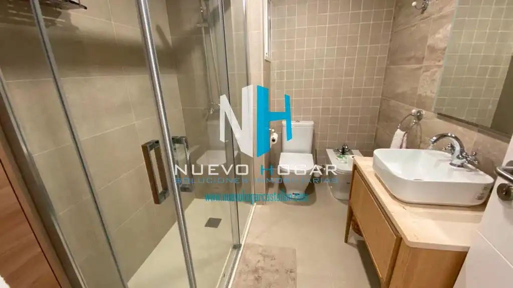 Piso con terraza en venta en Carrer la Corte, imagen 4