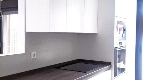 Foto 2 de Piso de alquiler en Poniente-Norte - Miralbaida - Parque Azahara, Córdoba Capital