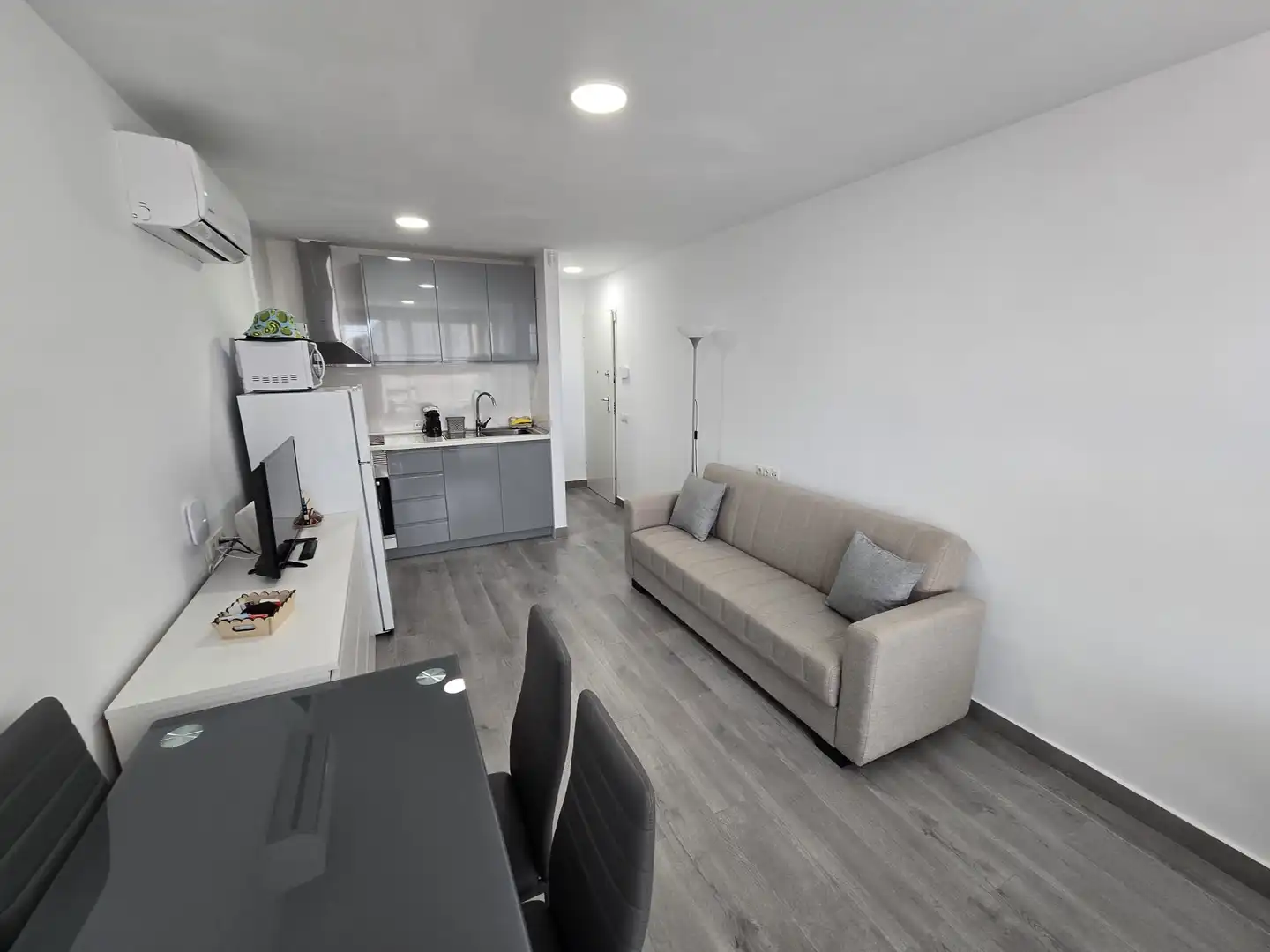 Apartment with terrace for sale in Zona Levante - Playa Fossa