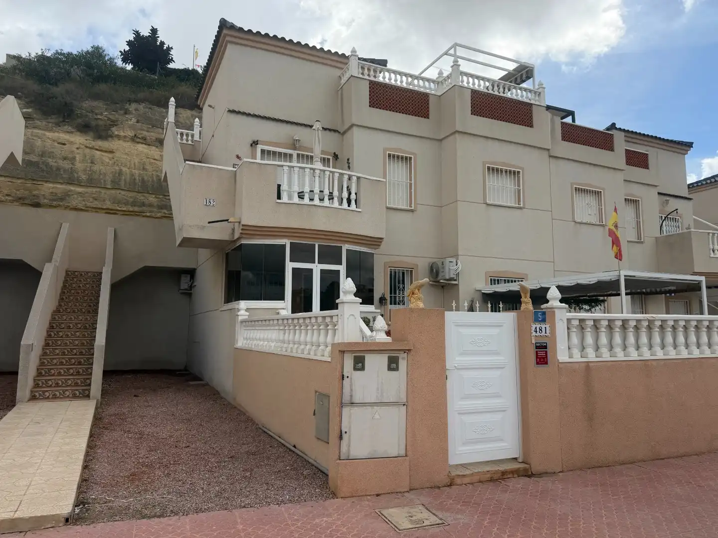 Apartment with balcony for sale in Benijófar
