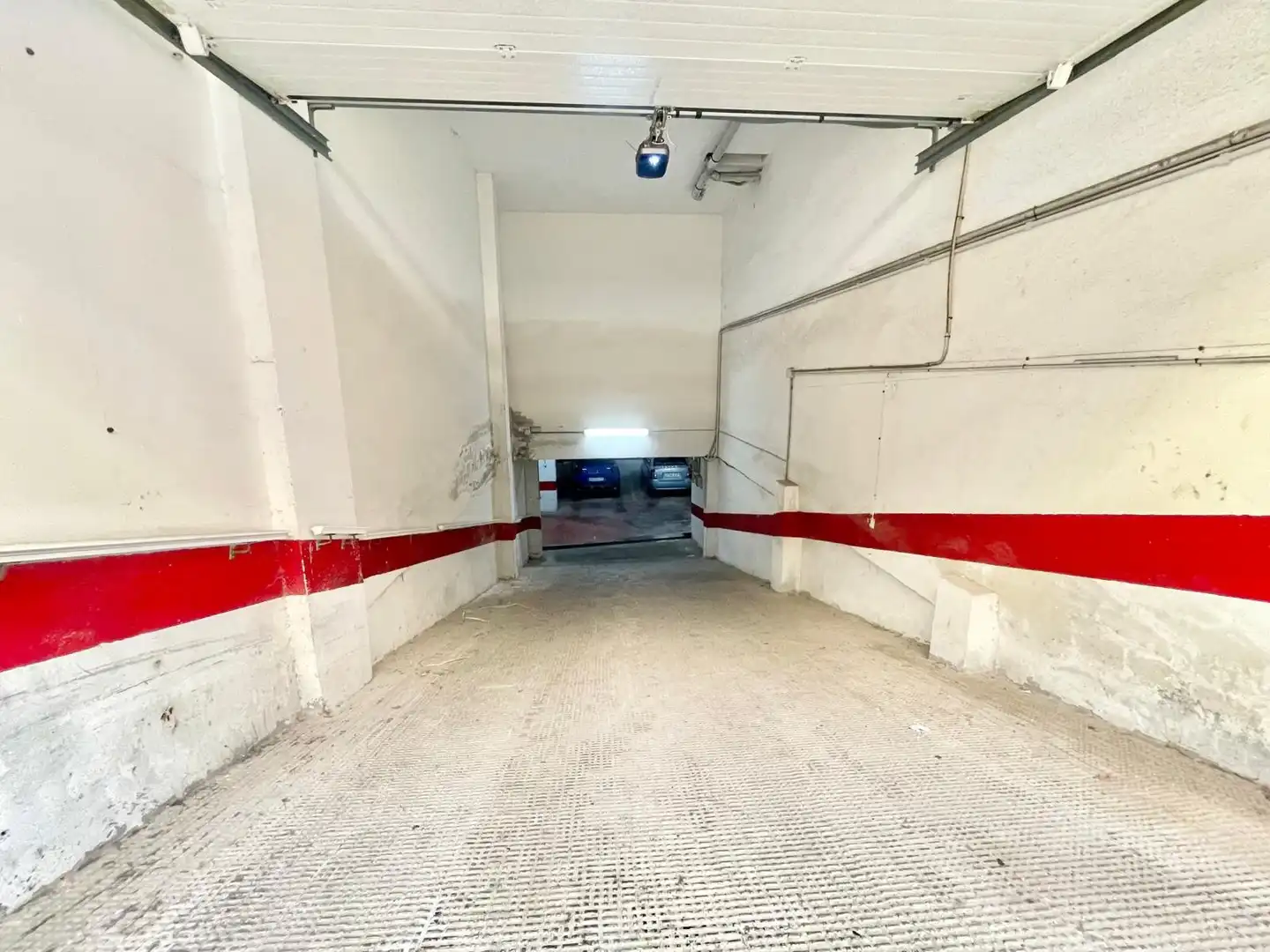 Parking de Apartamento de alquiler en Guardamar del Segura con Amueblado, Lavadora y Microondas