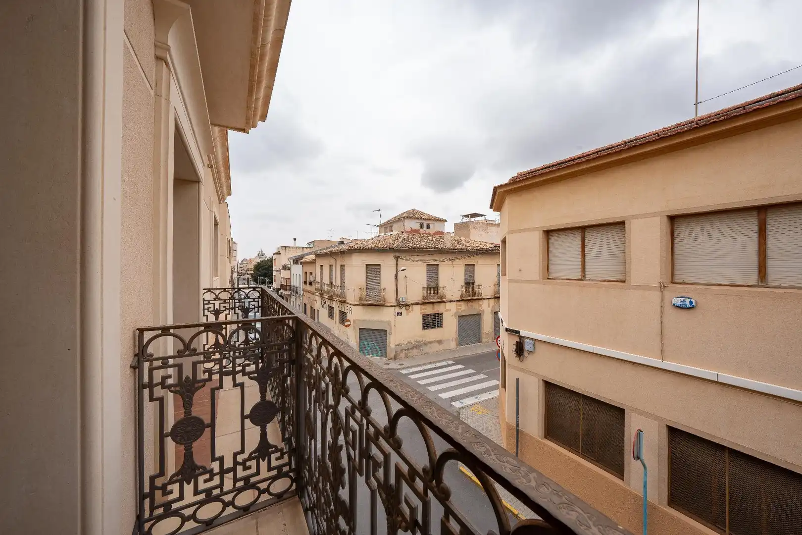 Terrasse von Einfamilien-Reihenhaus zum Verkauf in Novelda mit Heizung, Terrasse und Balkon