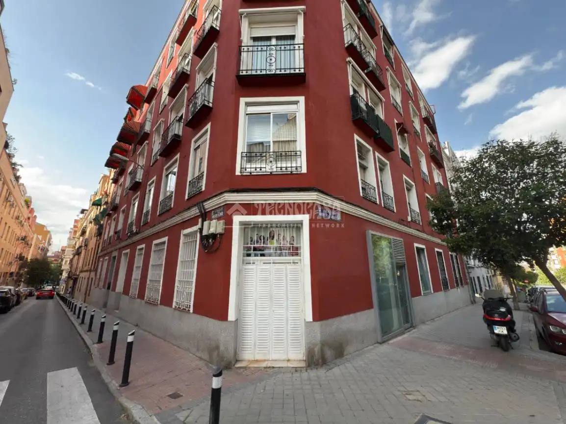 Exterior view of Office for sale in Madrid