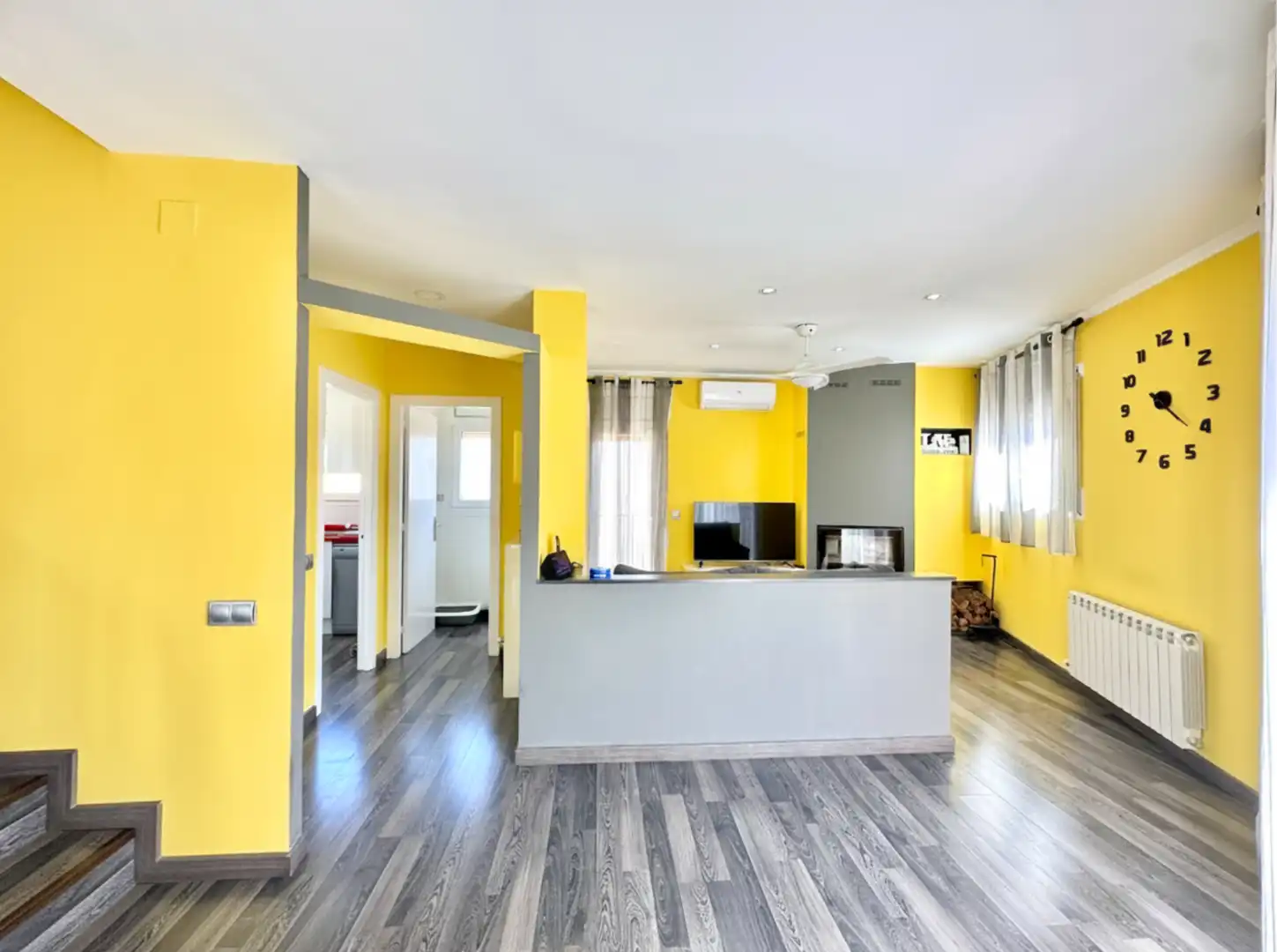 Houses for sale in Torelló  with Air Conditioner, Heating and Private garden