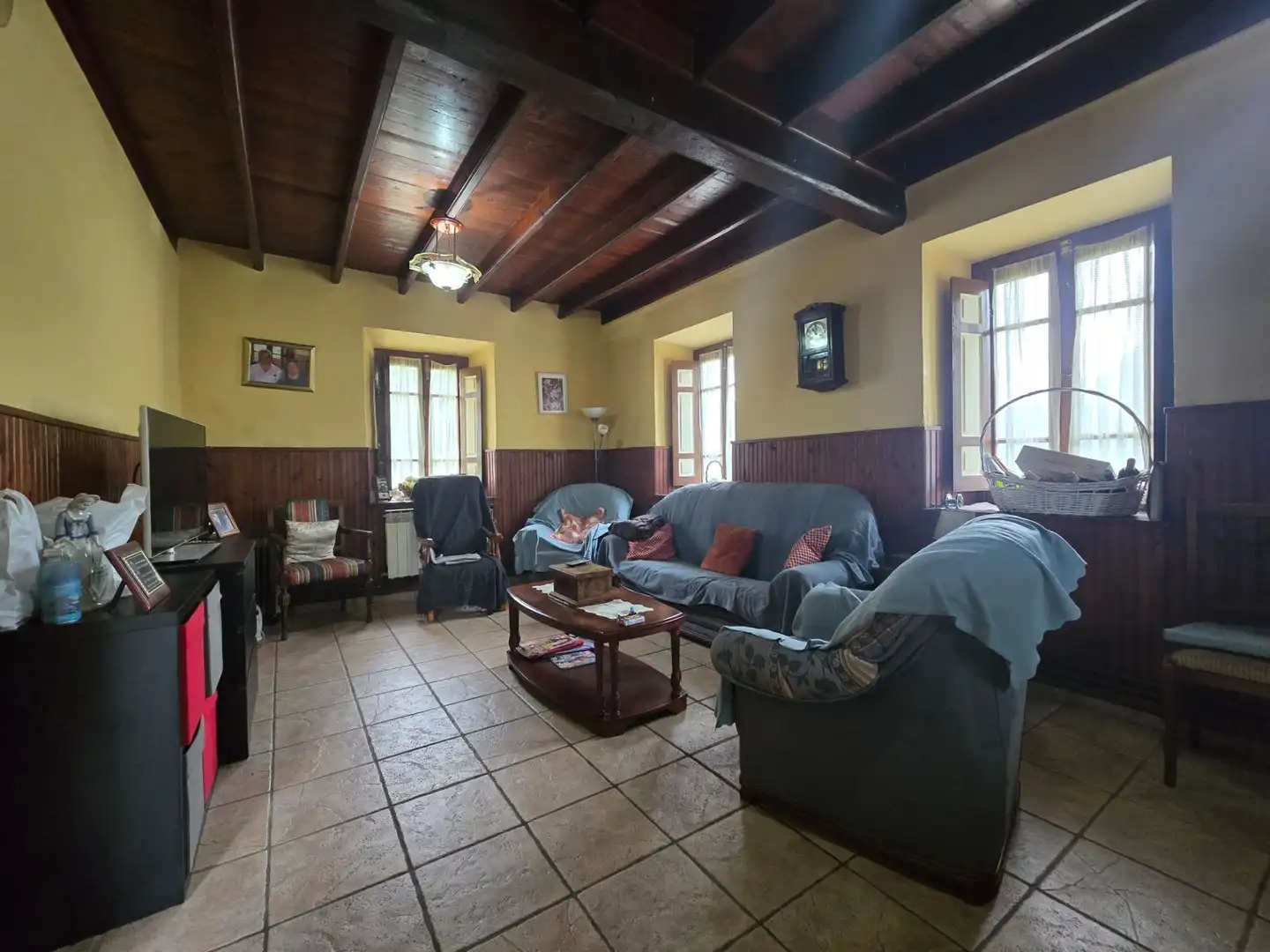 Sala de estar de Casa o chalet en venta en Peñamellera Baja con Calefacción, Jardín privado y Trastero