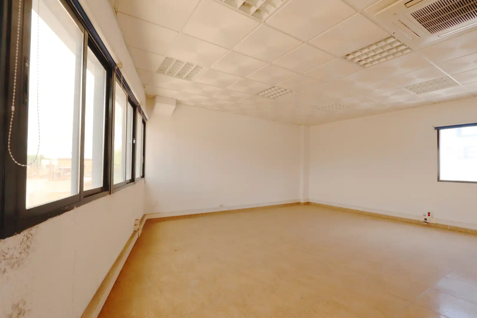 Nave industrielle avec ascenseur à vendre à Zona industrial, imagen 25