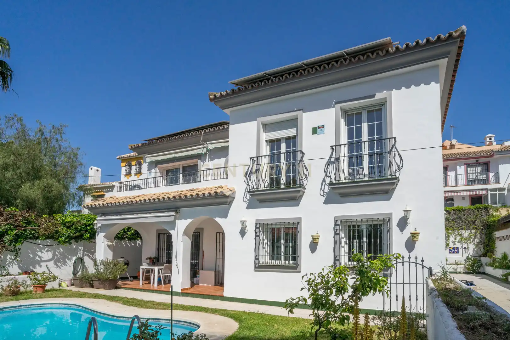 Exterior view of Houses for sale in Fuengirola  with Air Conditioner, Private garden and Storage room