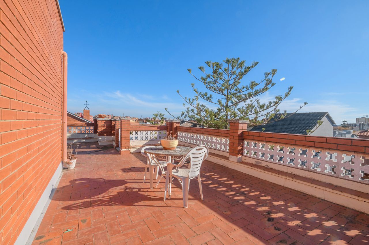Terraza de Casa o chalet en venta en Viladecans con Calefacción, Terraza y Horno