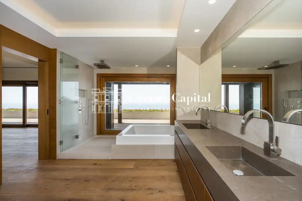 Bathroom of Houses for sale in Sant Andreu de Llavaneres  with Air Conditioner, Heating and Private garden