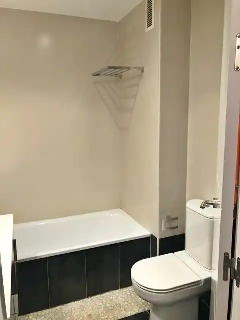 Badezimmer von Wohnung zum Verkauf in Salas de los Infantes mit Heizung