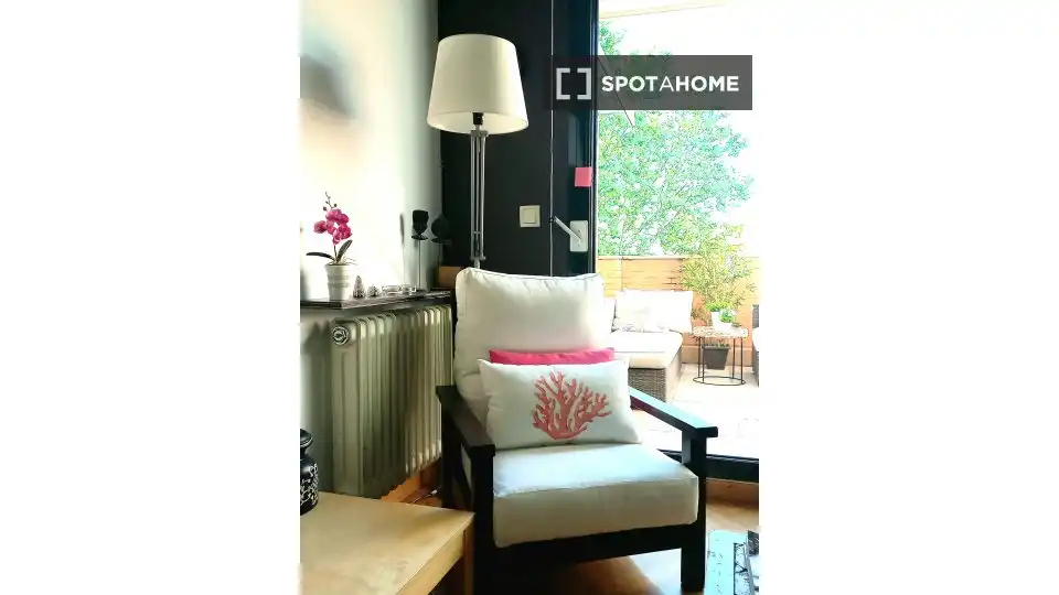 Habitación en Avenida Europa