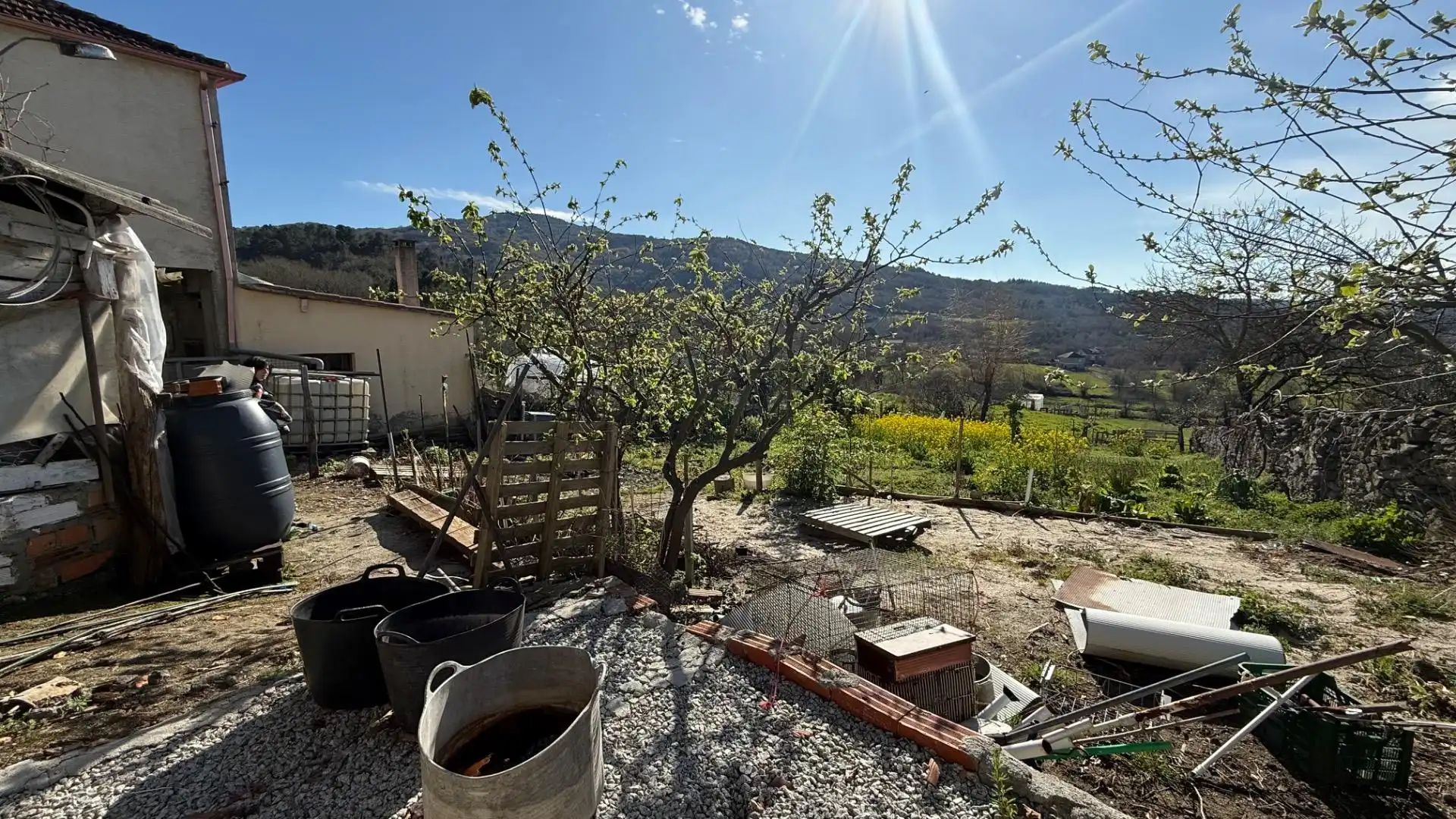 Finca rústica en venta en Allariz con Jardín privado, Terraza y Amueblado