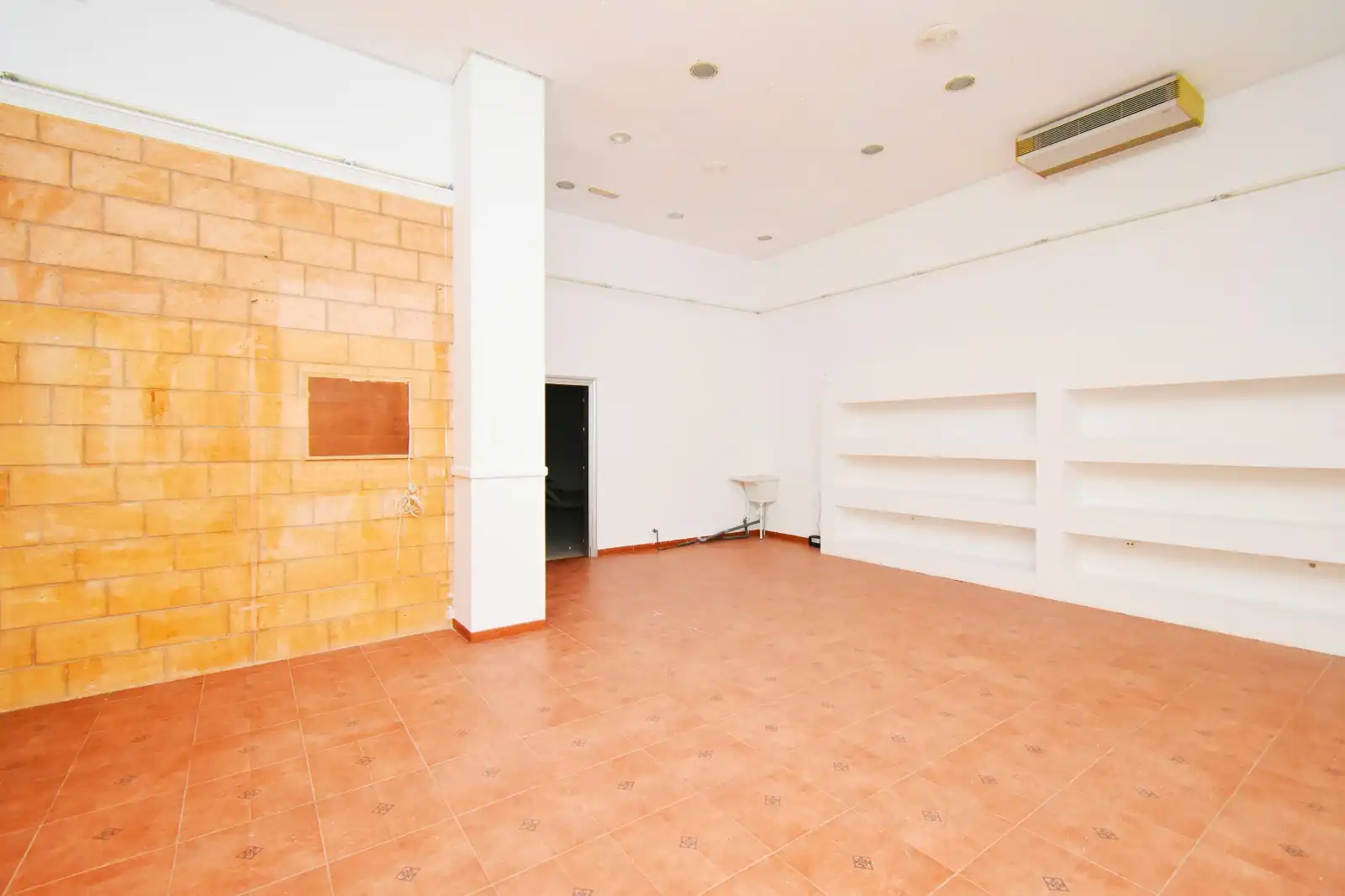 Local comercial en venda a Calle del Cine, imagen 5