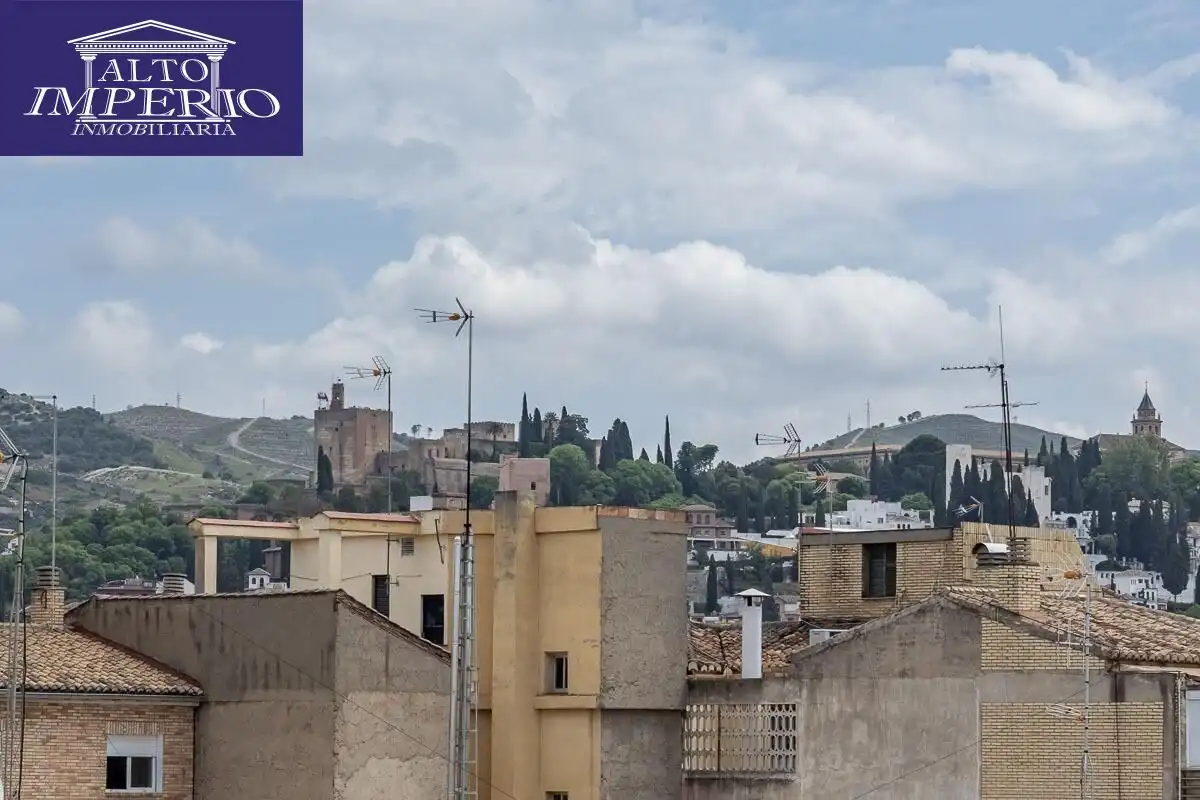 Piso con ascensor en venta en Calle MARQUES DE MONDEJAR, imagen 3