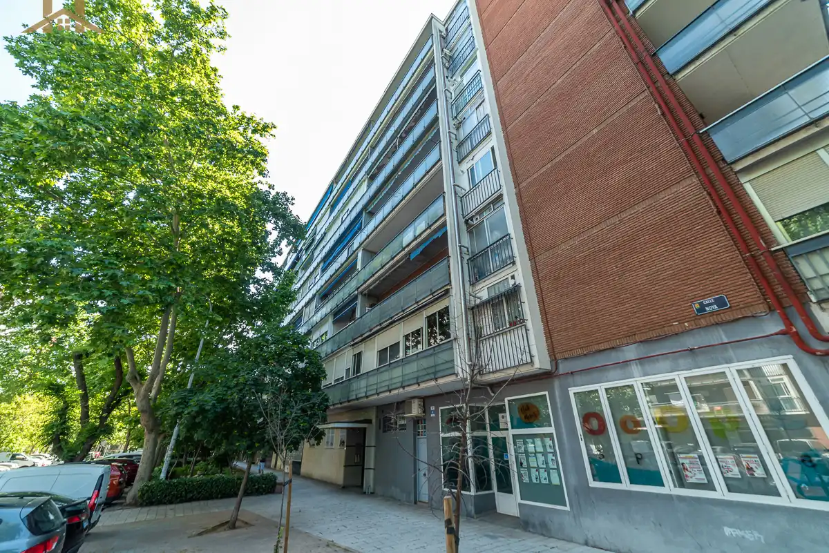 Vista exterior de Piso en venta en Alcorcón con Terraza