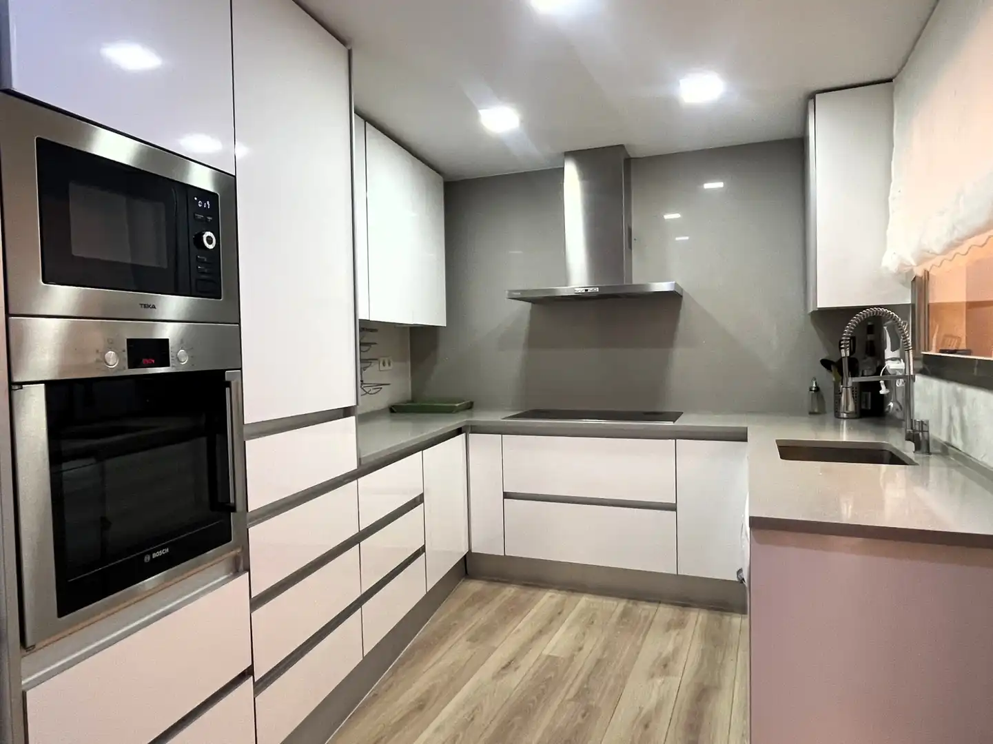 Casa adosada en venta en Carrer de les Colomeres, 84, Centre - Estació