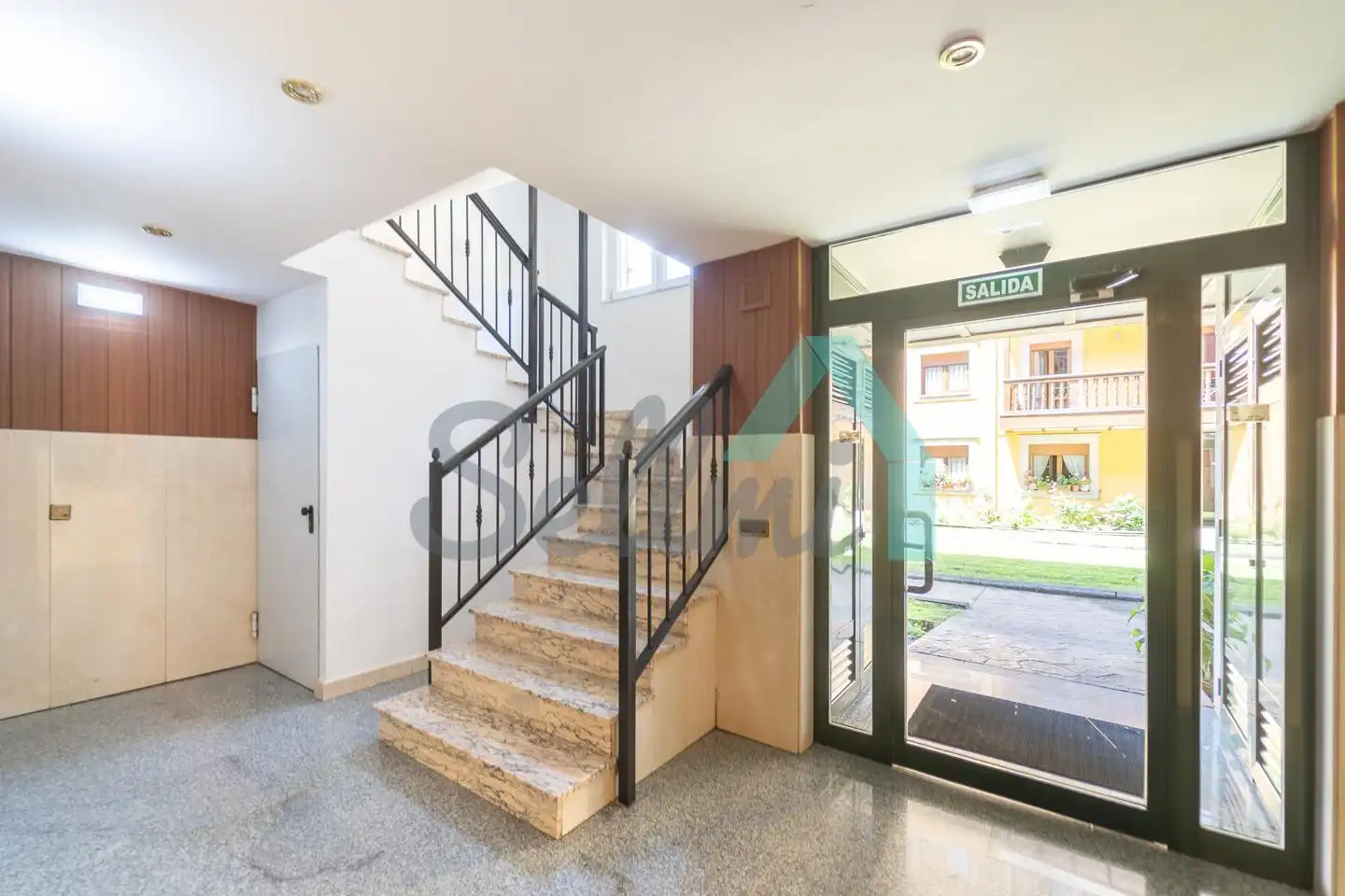 Flat for sale in Cangas de Onís  with Heating and Terrace