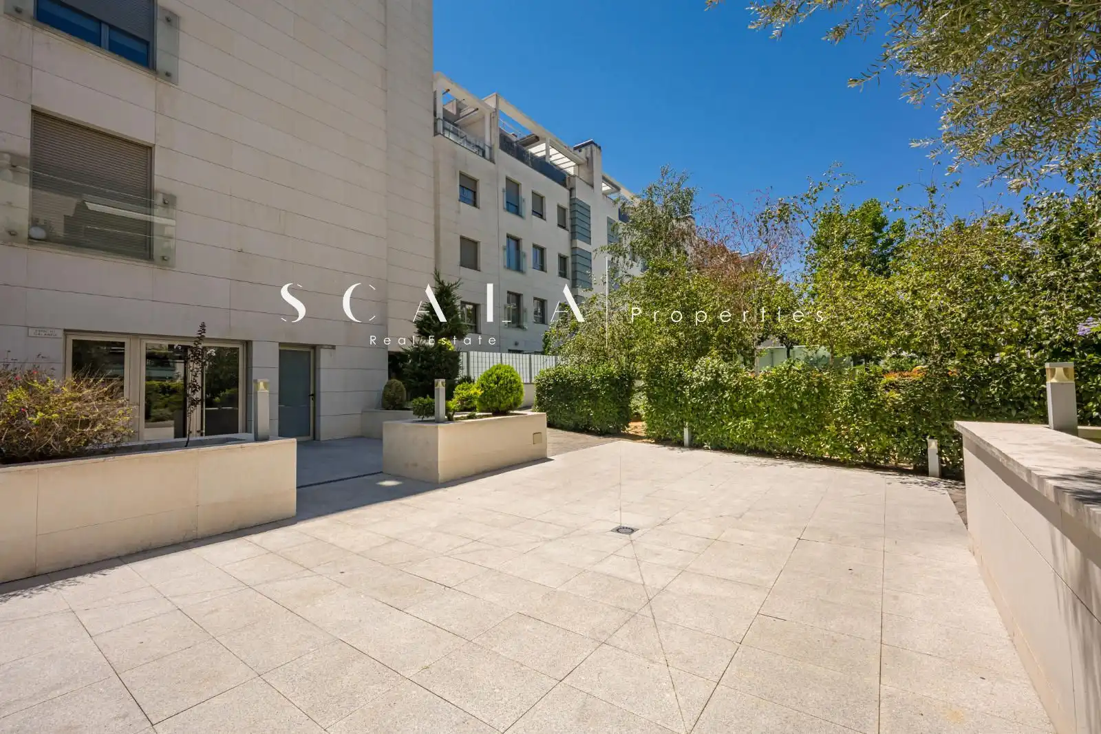 Terrasse von Wohnung zur Miete in Madrid mit Klimaanlage, Heizung und Privatgarten