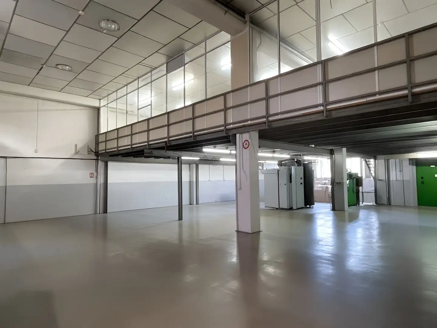 Industrial buildings for rent in Argentona  with Heating
