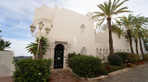 Foto 3 de Ático en venta en Urbanización la Capellanía, Nagüeles Alto, Marbella