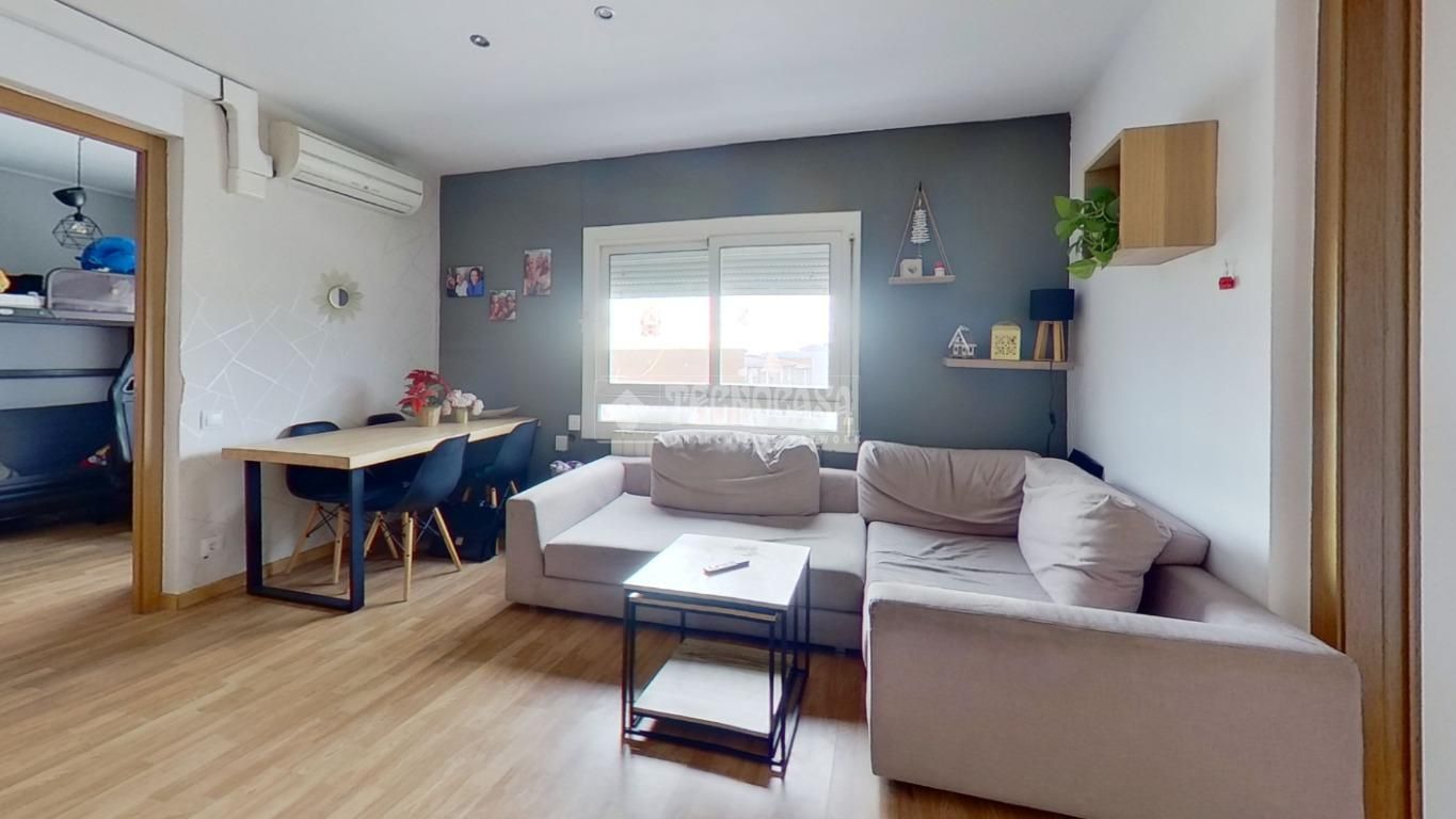 Sala d'estar de Pis en venda en Sabadell amb Aire condicionat