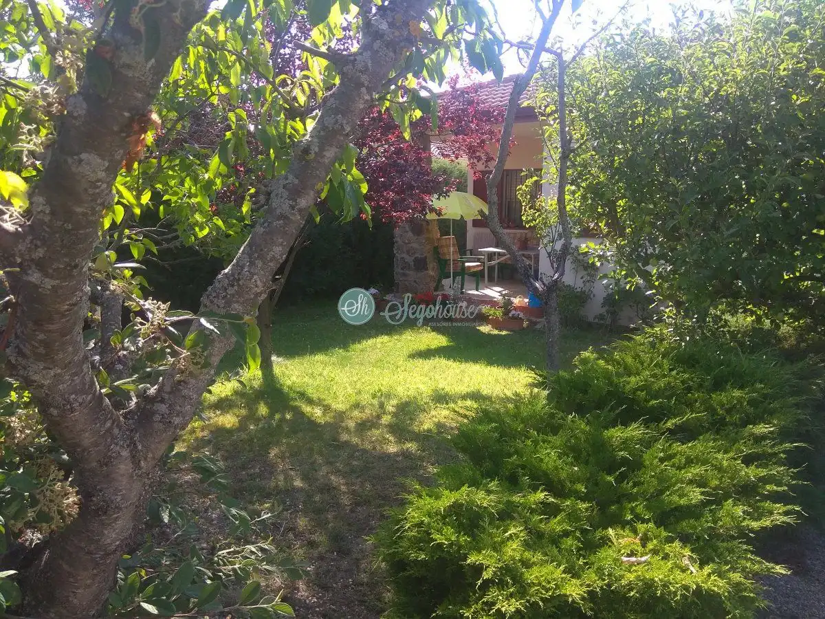 Jardí de Casa o xalet en venda en Ortigosa del Monte amb Calefacció i Terrassa