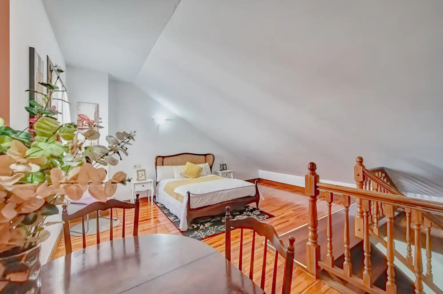 Habitación de Ático en venta en  Pamplona / Iruña con Calefacción, Parquet y Balcón
