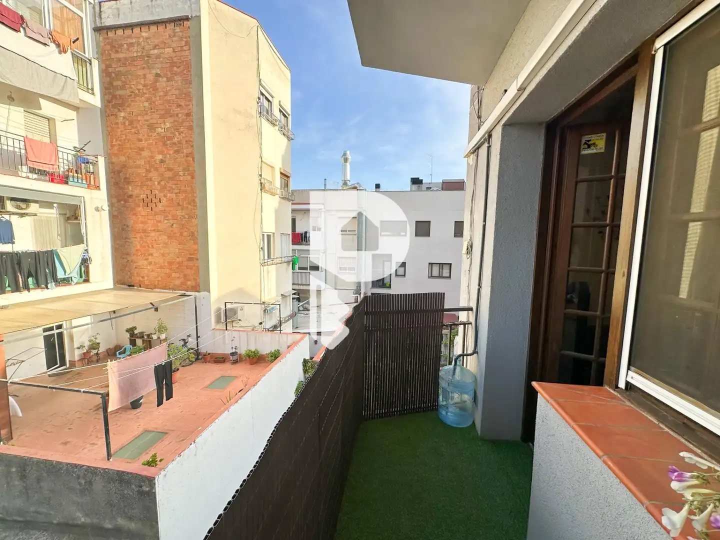Balcony of Flat for sale in Cornellà de Llobregat  with Air Conditioner, Heating and Parquet flooring