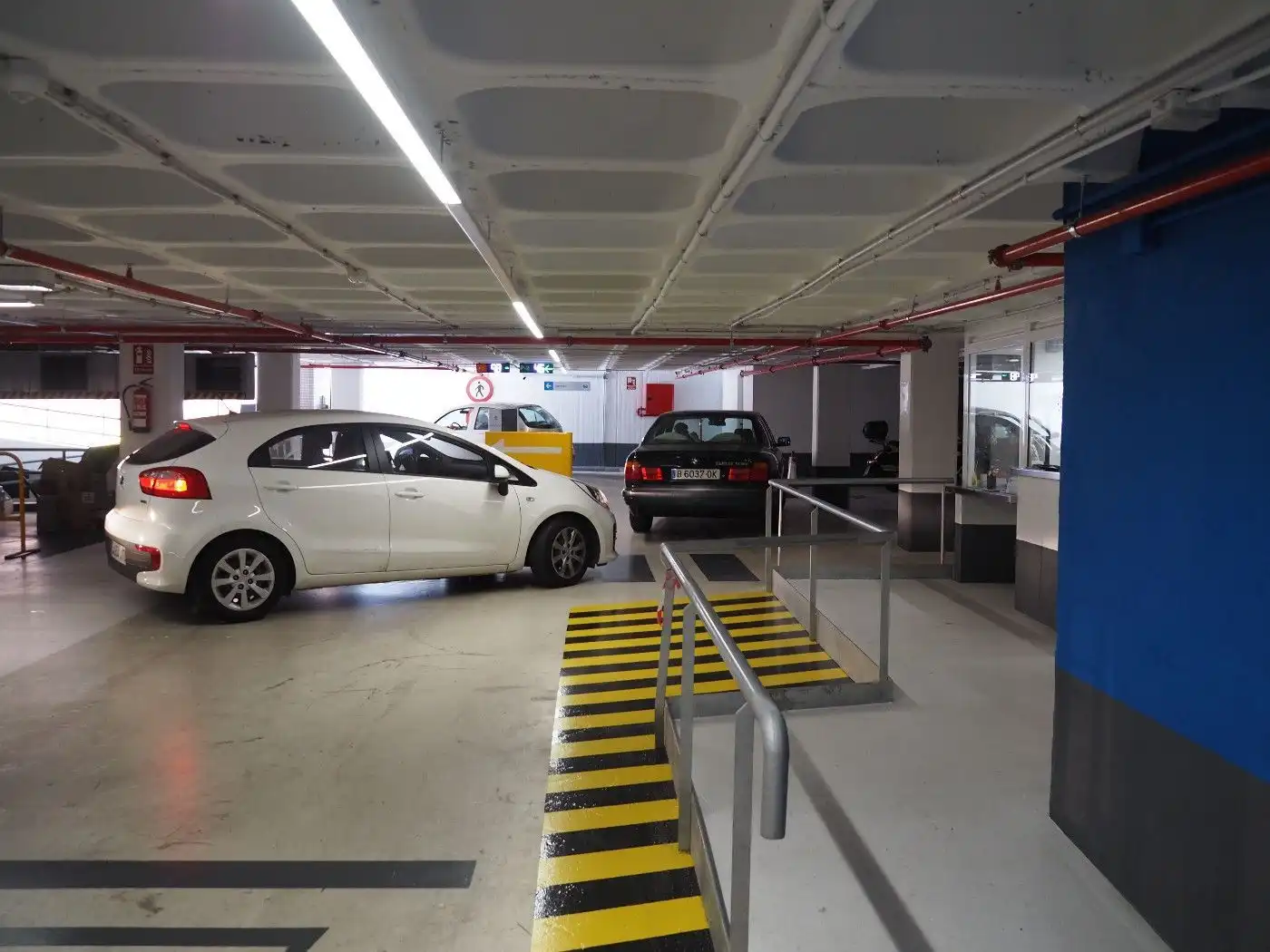 Aparcament de Garatge de lloguer en Mataró amb Alarma