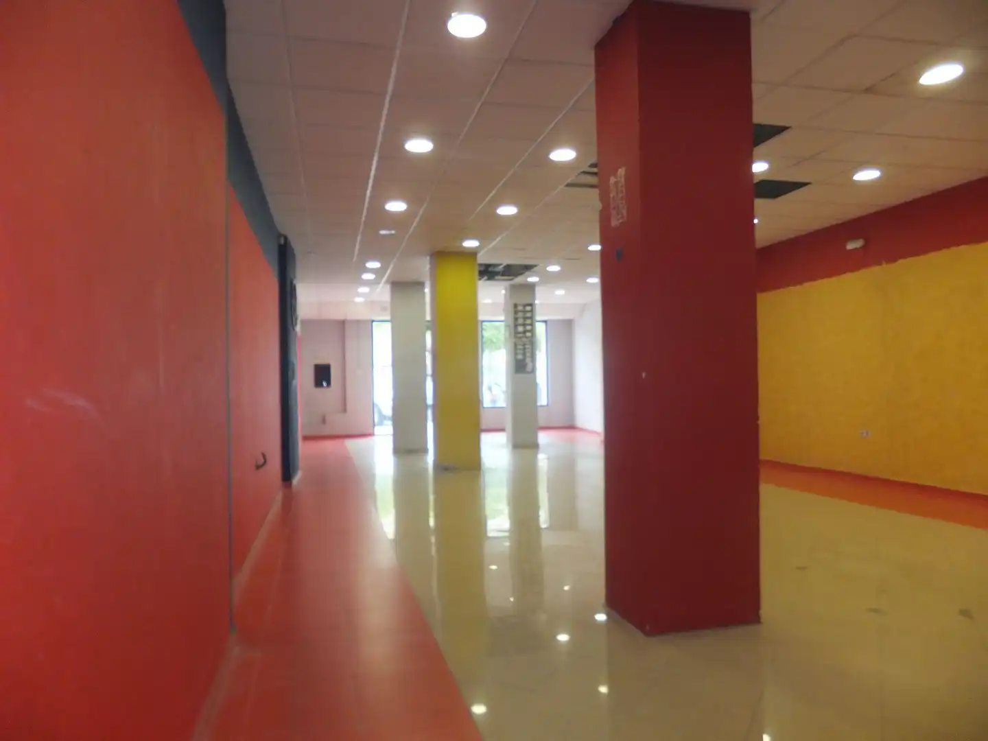 Local comercial en venda a Centro, imagen 3