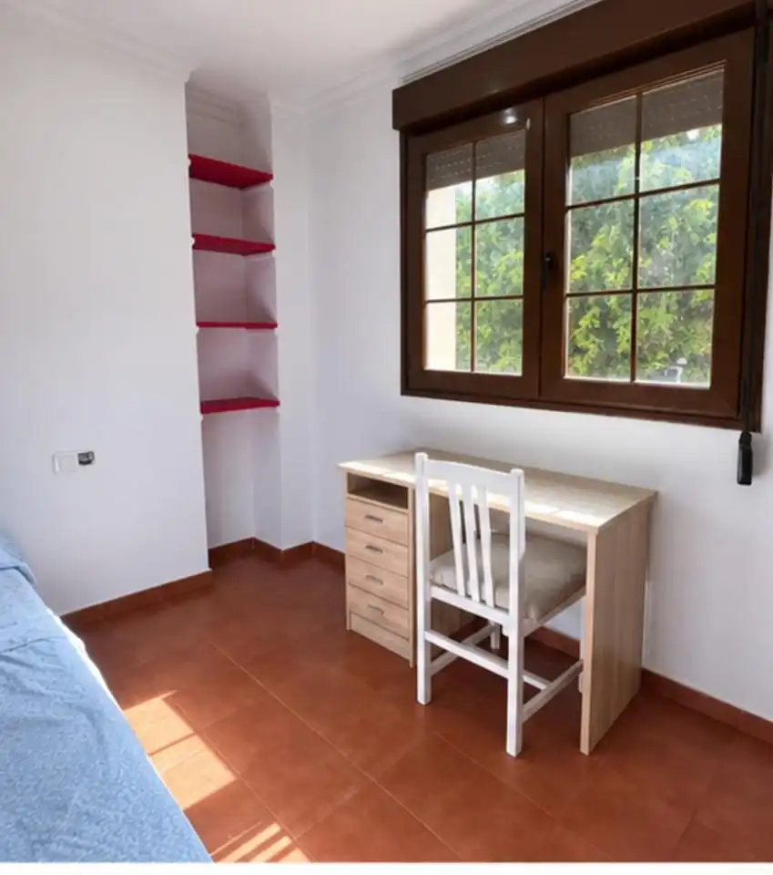 Country house to rent in El Real, imagen 2