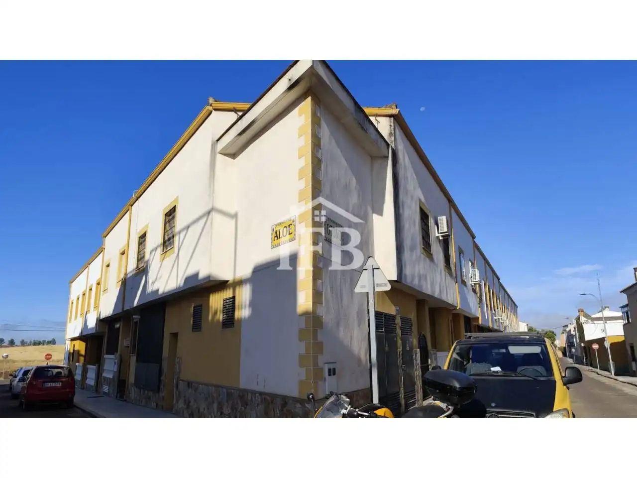 Vista exterior de Casa adosada en venda en Badajoz amb Aire condicionat, Calefacció i Terrassa
