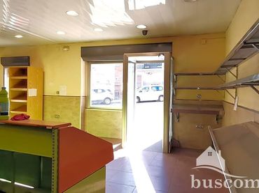 Local comercial en venda a Linarejos