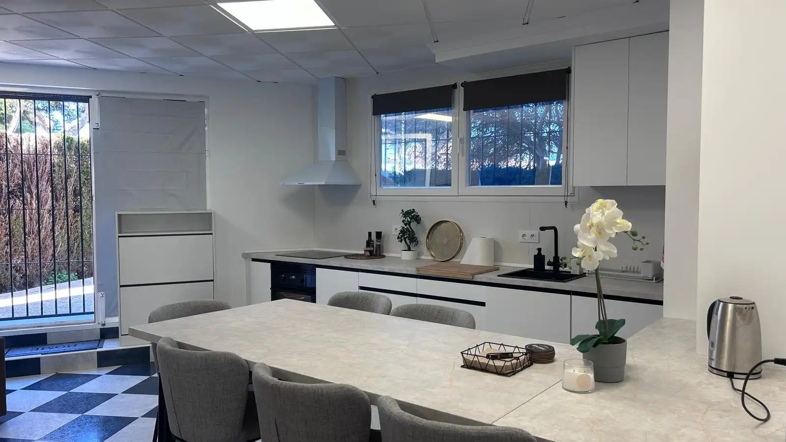 Küche von Wohnung zur Miete in Orihuela mit Klimaanlage, Heizung und Privatgarten