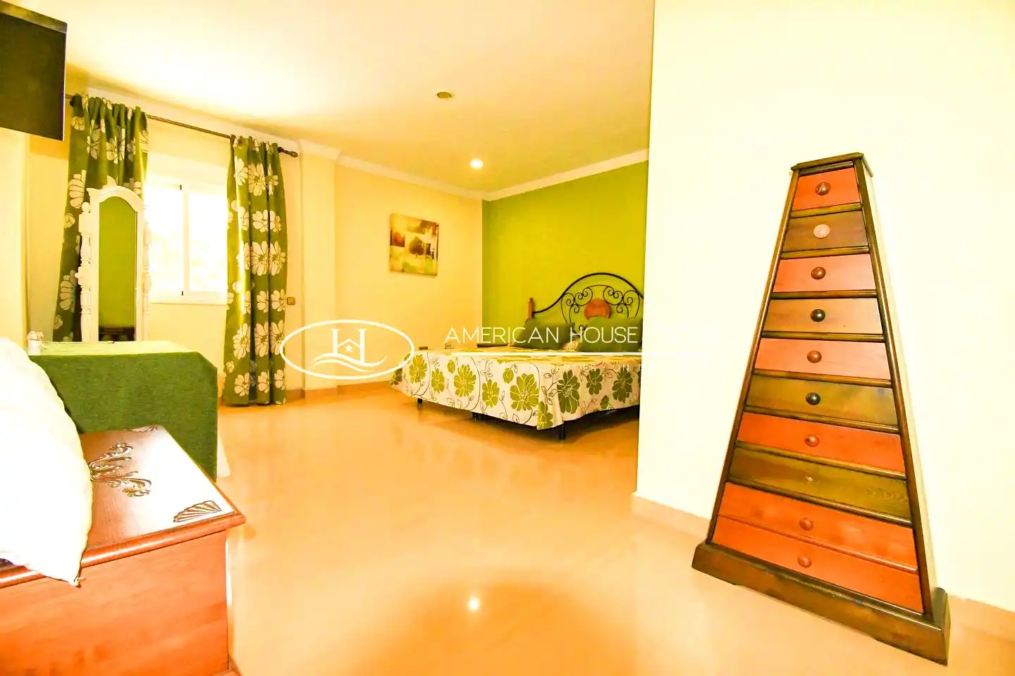 Bedroom of Houses for sale in Chiclana de la Frontera  with Air Conditioner, Heating and Private garden