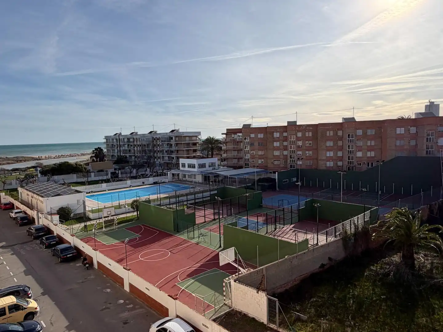 Aparcament de Pis de lloguer en Valencia amb Terrassa i Moblat