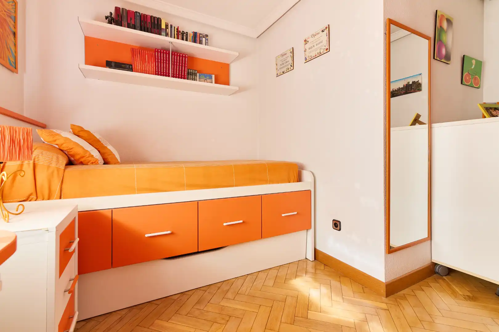 Piso en venta en Calle de Pedro Rubin de Celis, Zona Centro - Ayuntamiento
