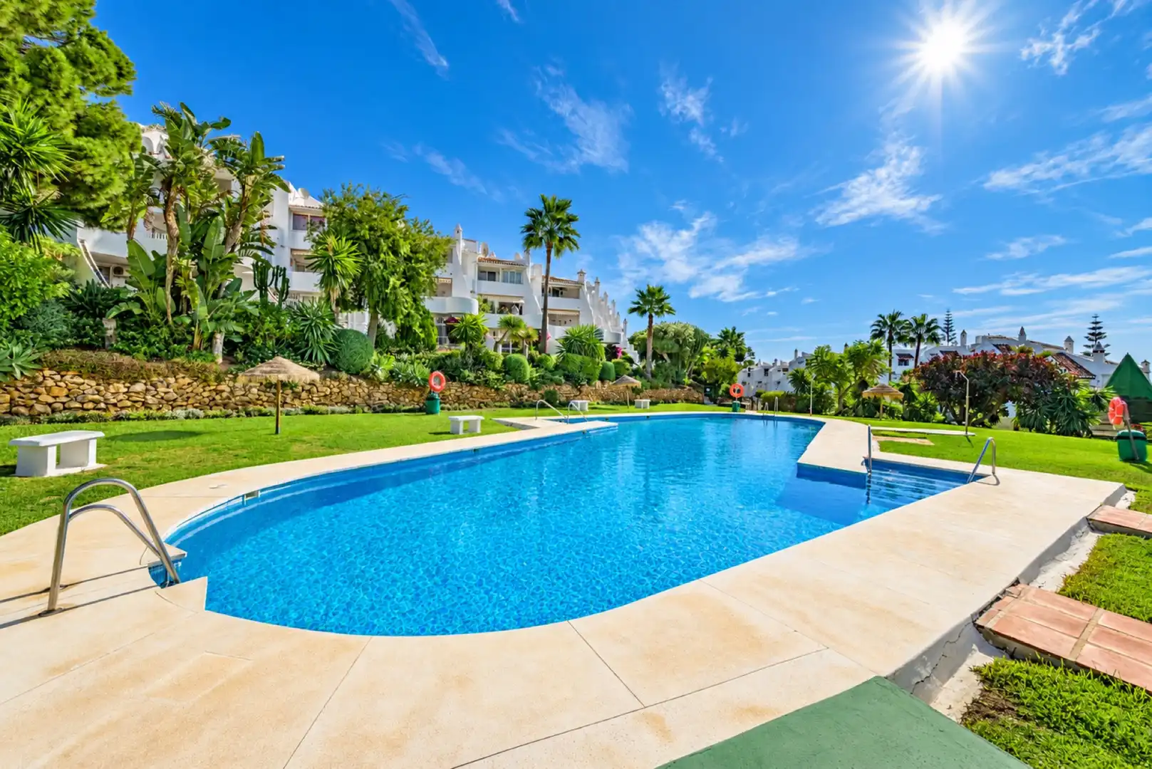 Penthouse mit Pool zum Verkauf in Calahonda