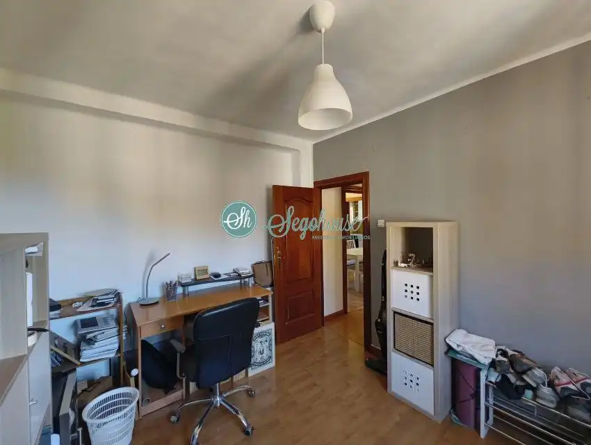 Habitación de Piso en venta en Segovia con Calefacción, Parquet y Terraza