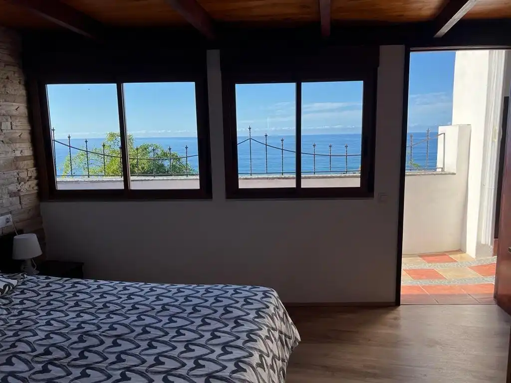 Habitación de Piso para compartir en Puerto de la Cruz con Amueblado