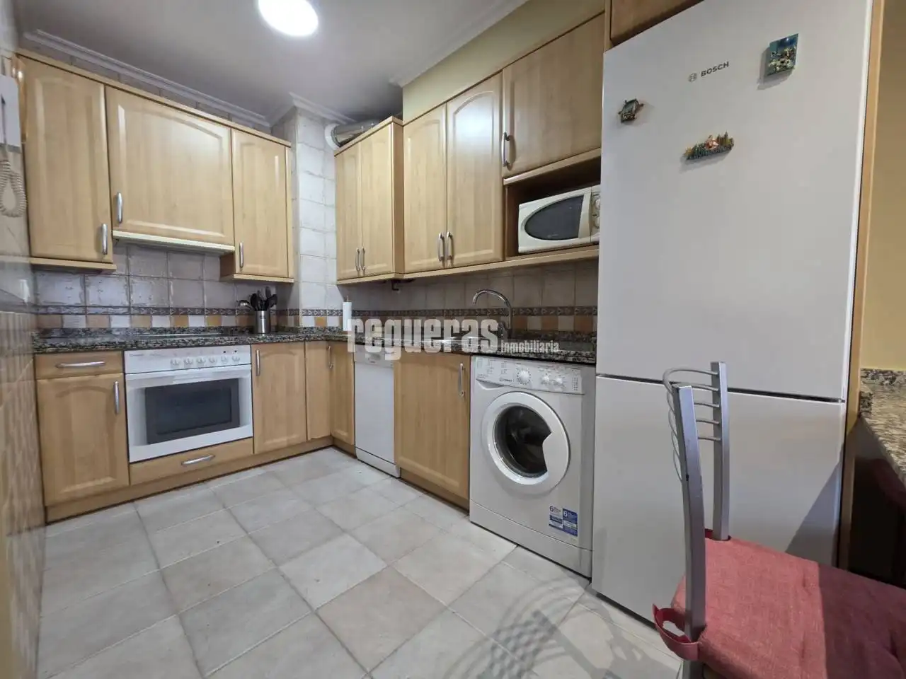 Cocina de Apartamento de alquiler en Avilés con Calefacción