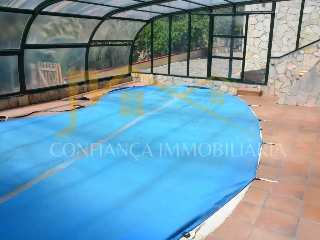 Swimming pool of Houses for sale in Tordera