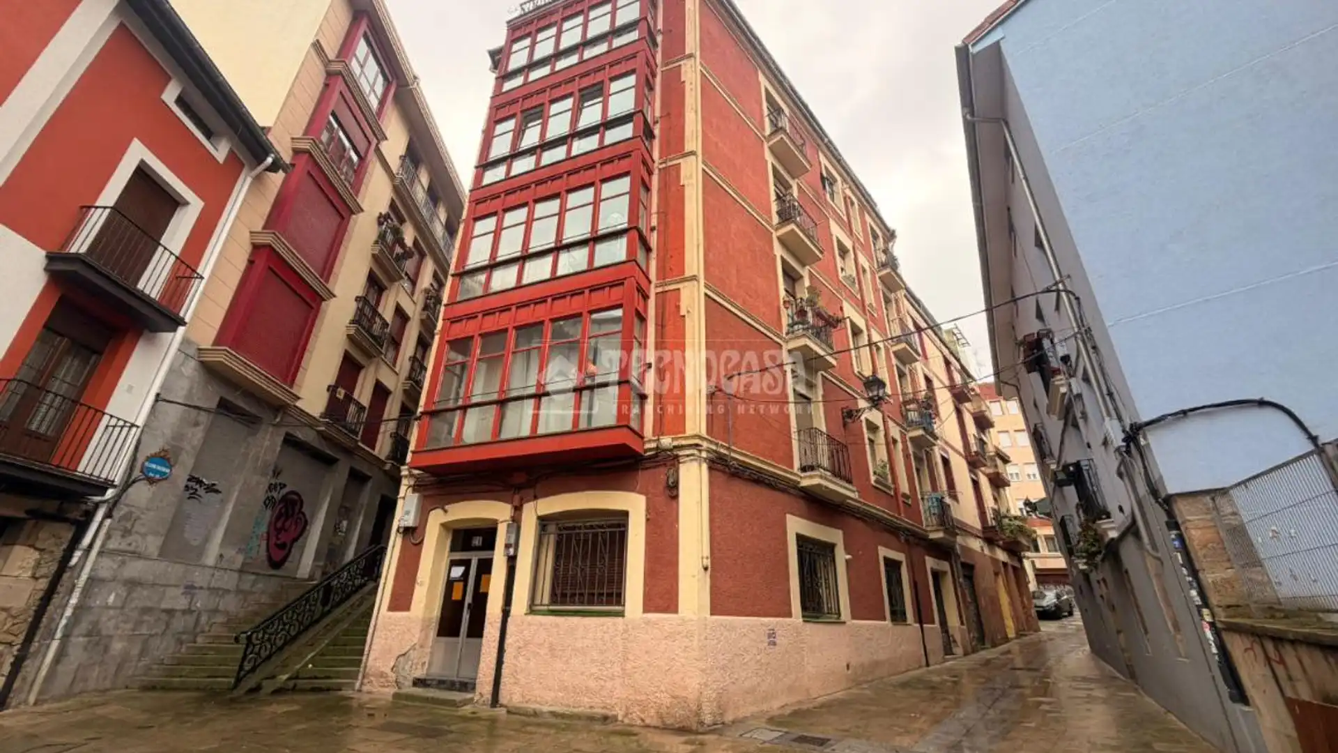 Vista exterior de Piso en venta en Bilbao  con Balcón