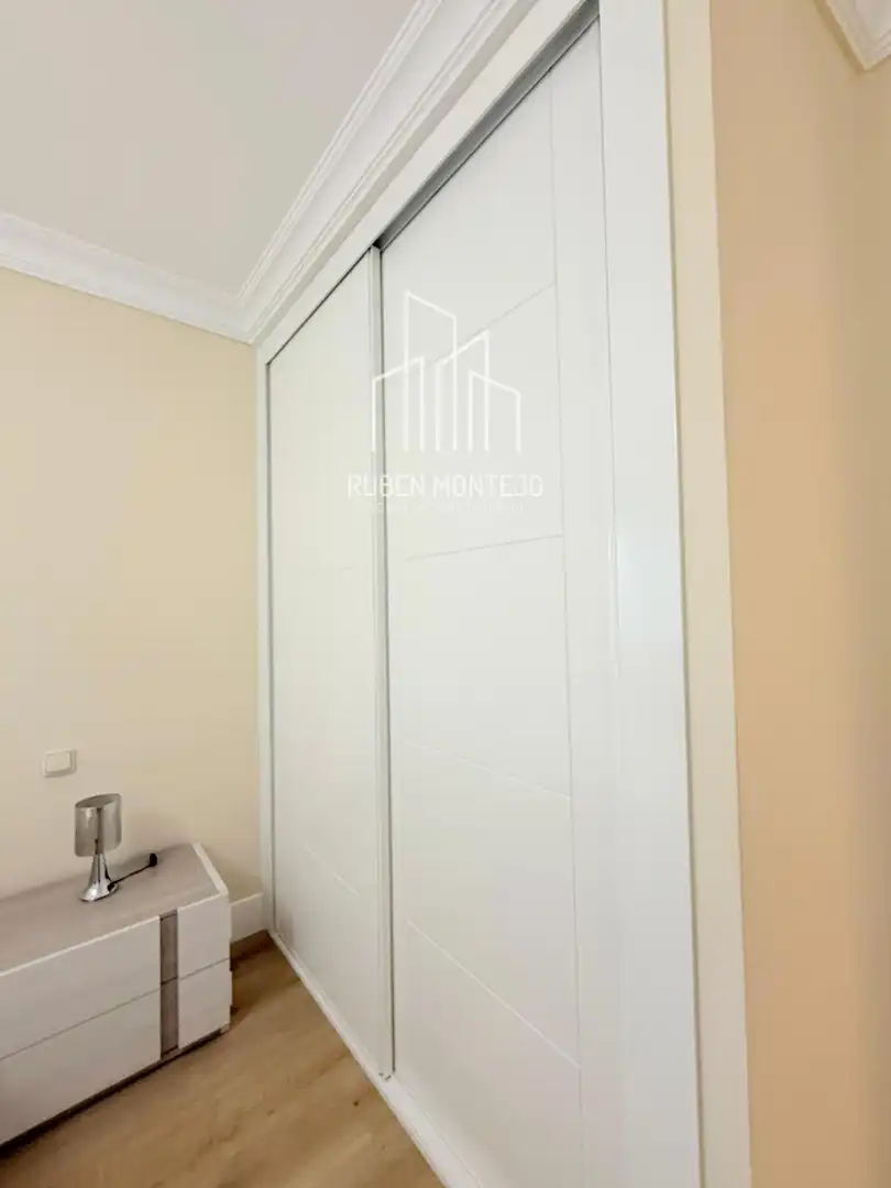 Schlafzimmer von Wohnung zur Miete in Salamanca mit Heizung, Parkett und Terrasse