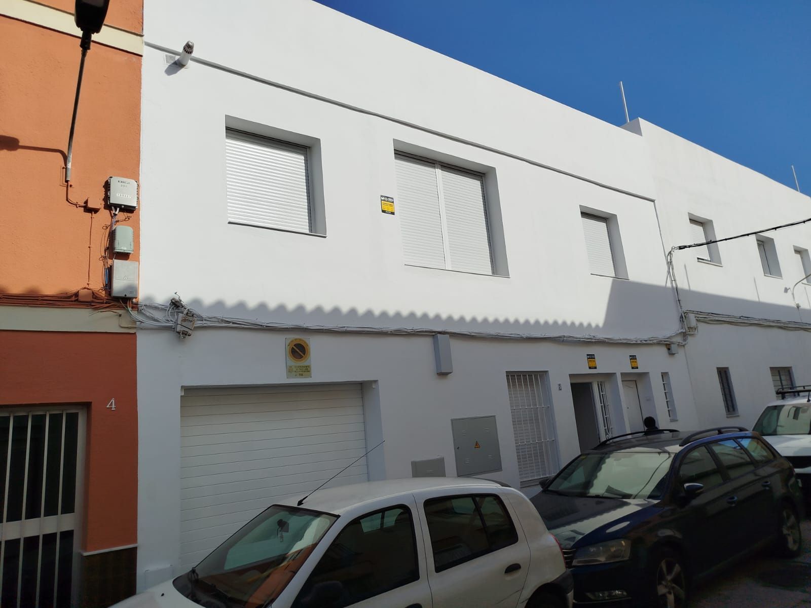 Vista exterior de Casa adosada en venda en Chiclana de la Frontera amb Aire condicionat, Calefacció i Terrassa
