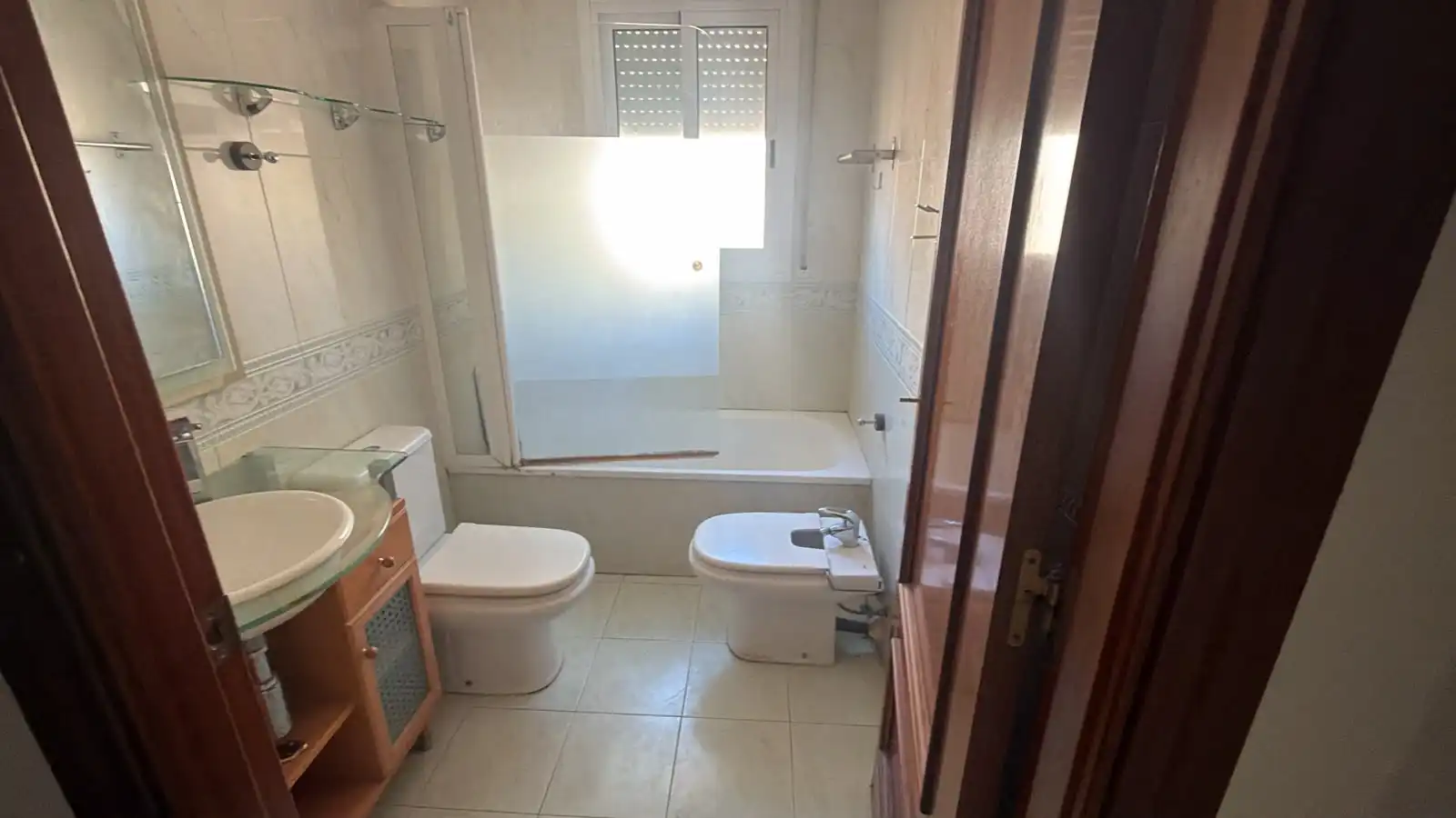 Badezimmer von Haus oder Chalet zum Verkauf in Calafell mit Heizung, Privatgarten und Terrasse