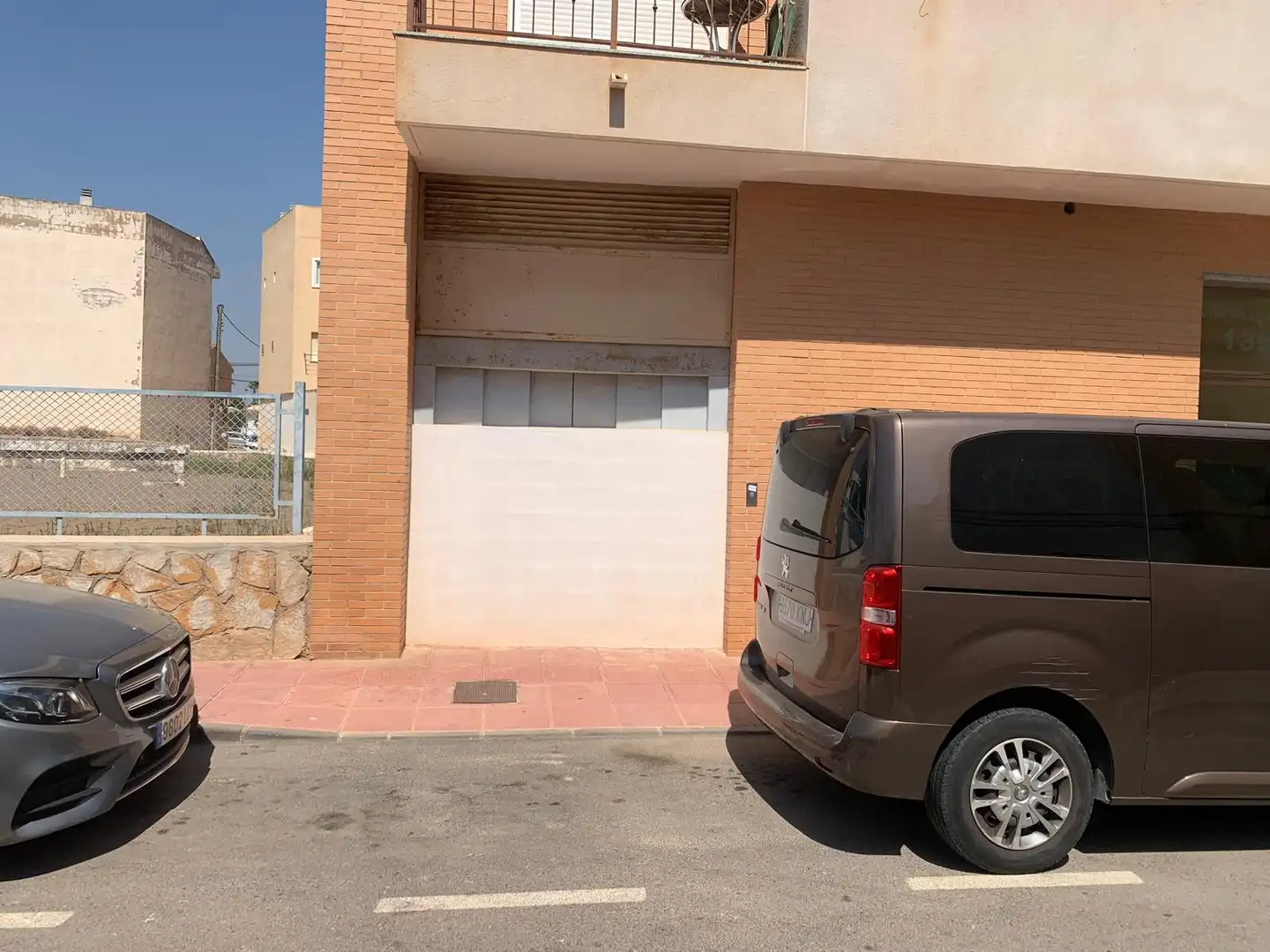 Exterior view of Garage for sale in Centro