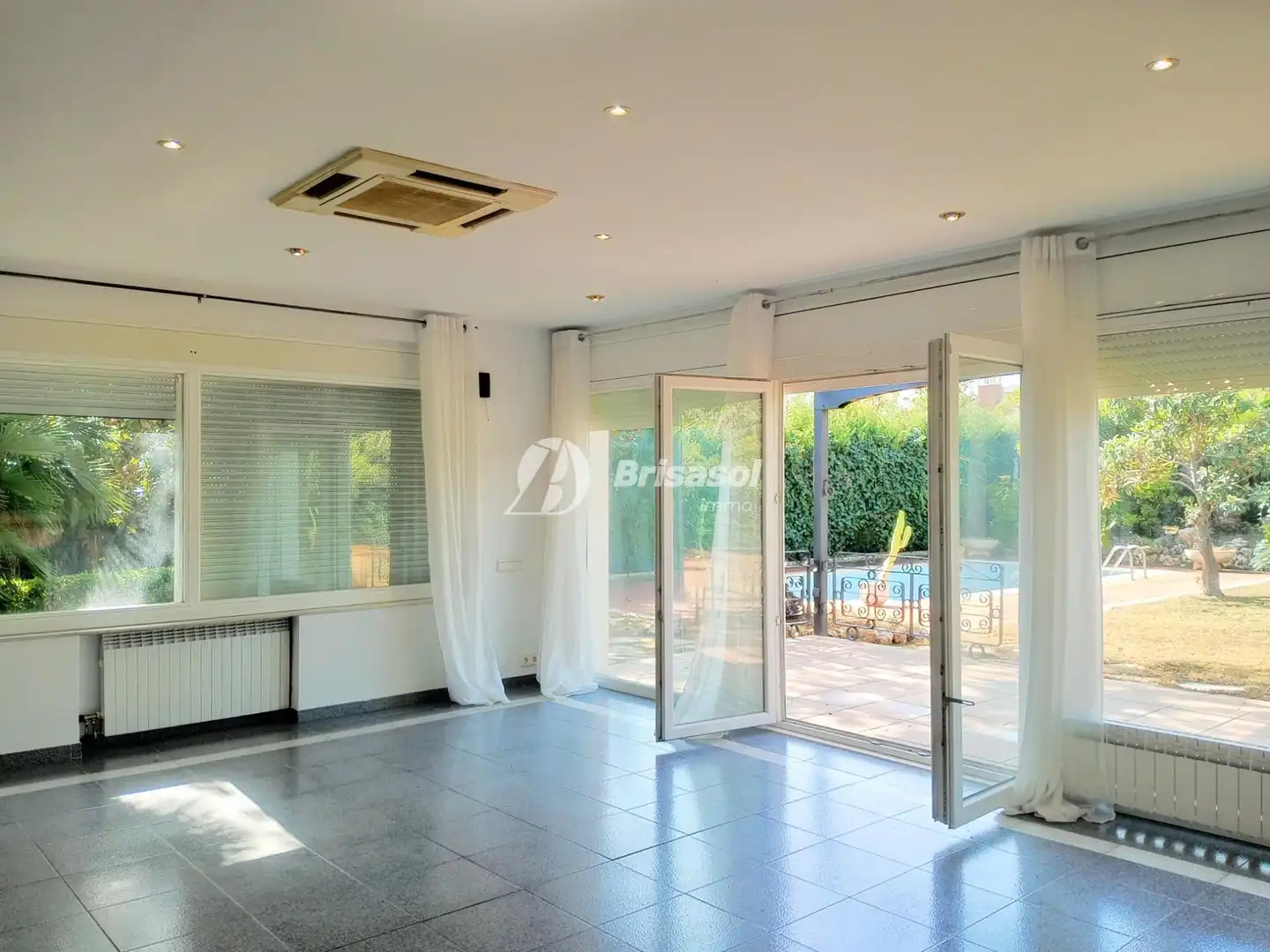 Sala de estar de Casa o chalet en venta en Cambrils con Aire acondicionado, Jardín privado y Terraza