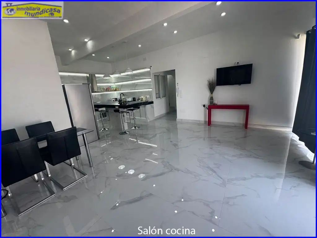 Cocina de Casa o chalet en venta en Orihuela con Aire acondicionado, Jardín privado y Terraza